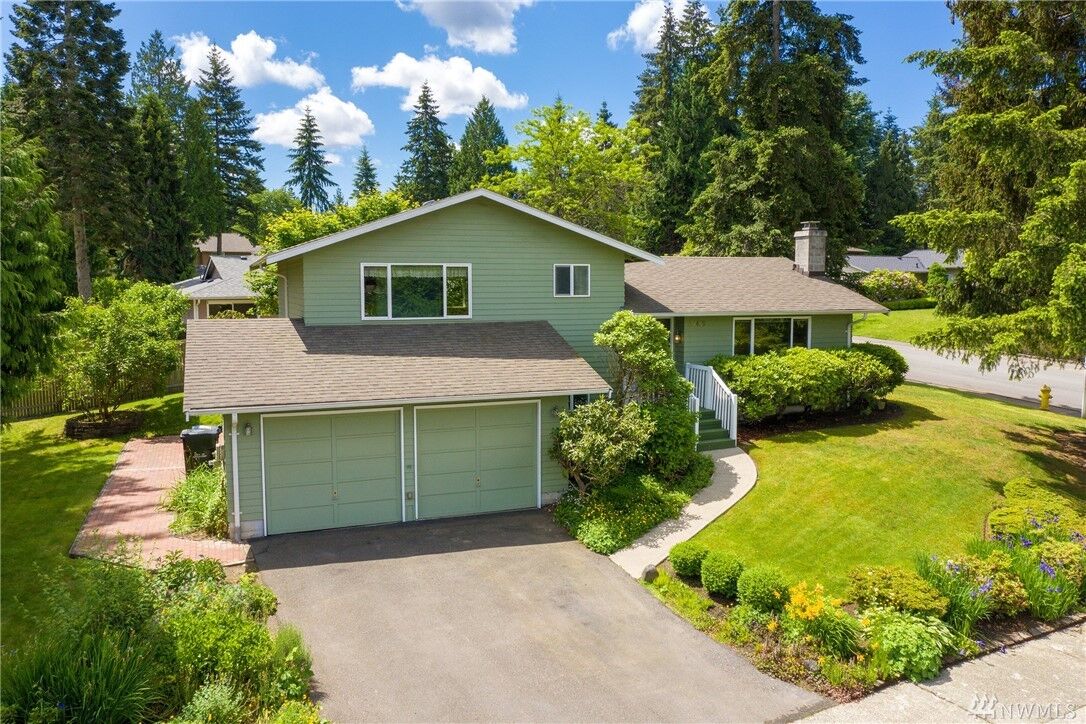 Property Photo: 14405 NE 66th Court WA 98052