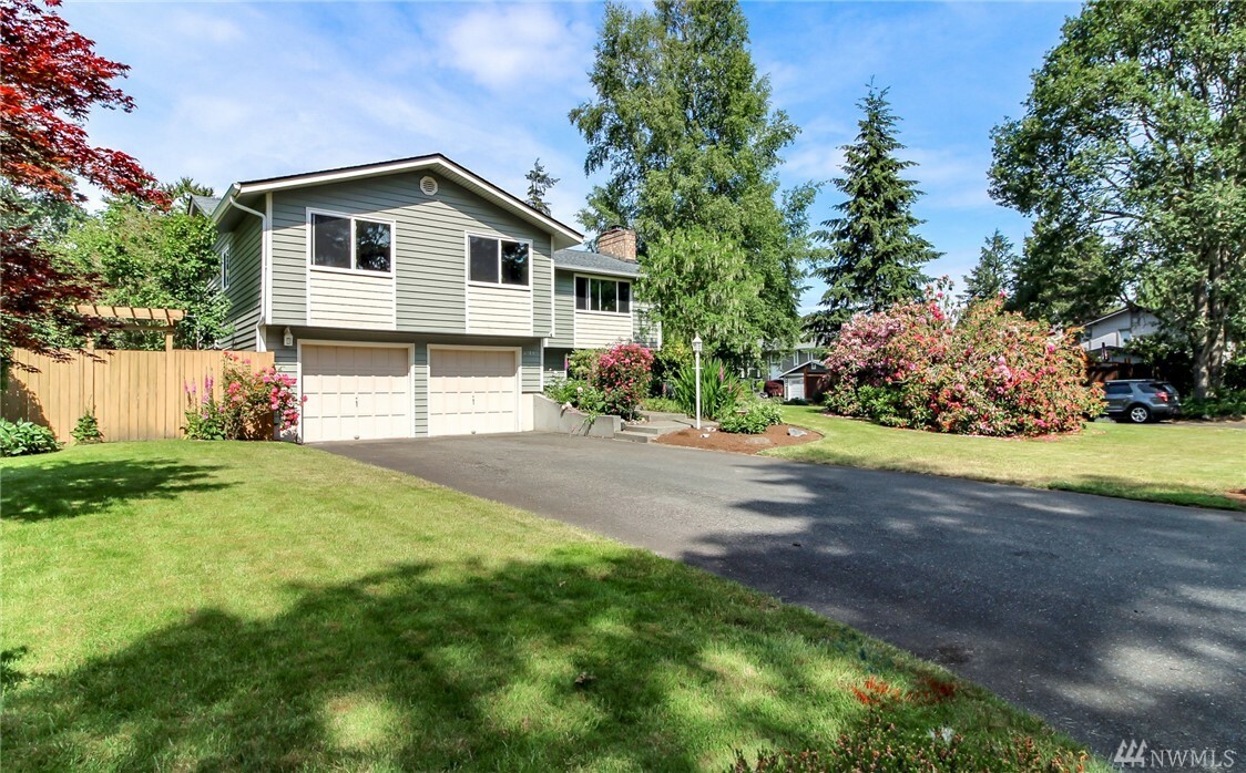 Property Photo:  6118 97th Av Ct W  WA 98467 