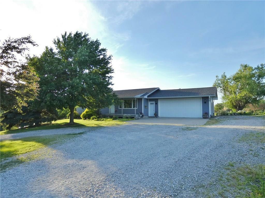 Property Photo:  308 Vermeer Road E  IA 50219 