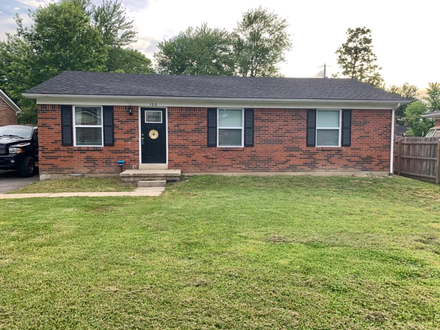 Property Photo: 106 Berenwood Drive KY 40403