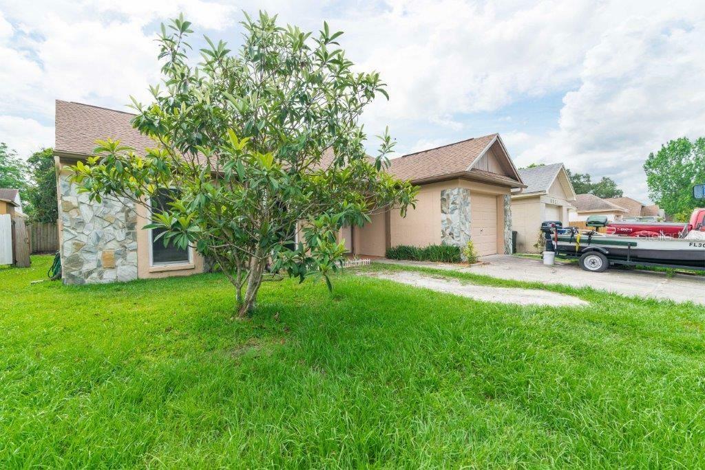 Property Photo:  8323 Clermont Street  FL 33637 