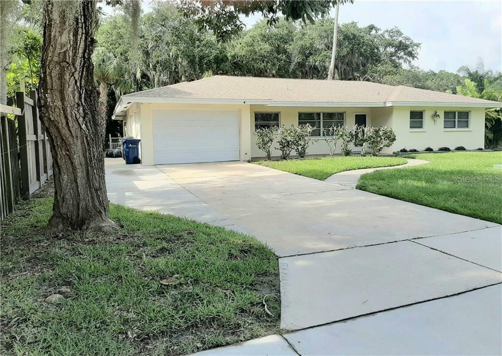 Property Photo:  2611 Ashton Road  FL 34231 