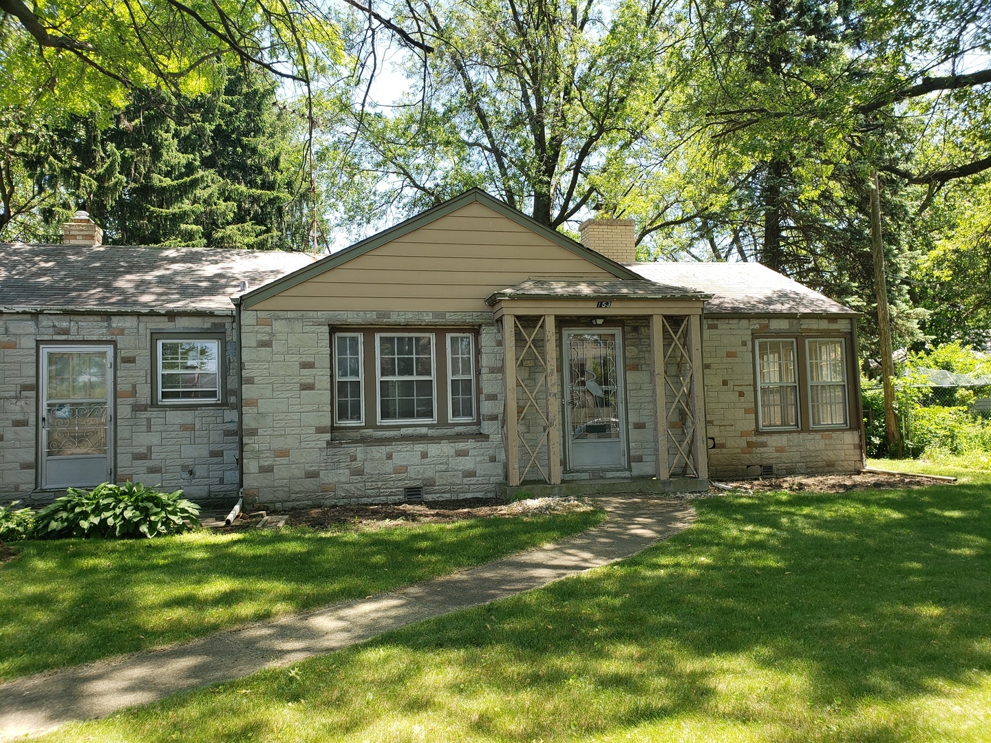 Property Photo:  153 North 3rd Avenue  IL 60016 