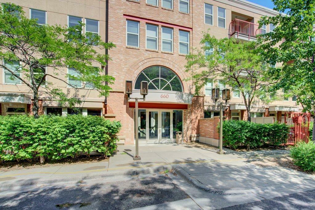 Property Photo: 660 N 2nd Street 116 MN 55401