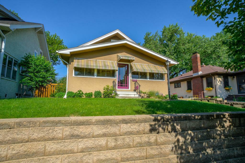Property Photo: 1007 Avon Street N MN 55103