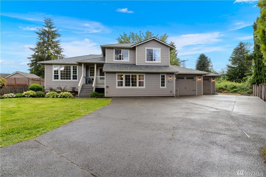 Property Photo:  5029  326th Avenue NE  WA 98014 