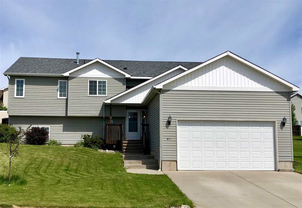 Property Photo:  811 E Angie Ave  WA 99022 