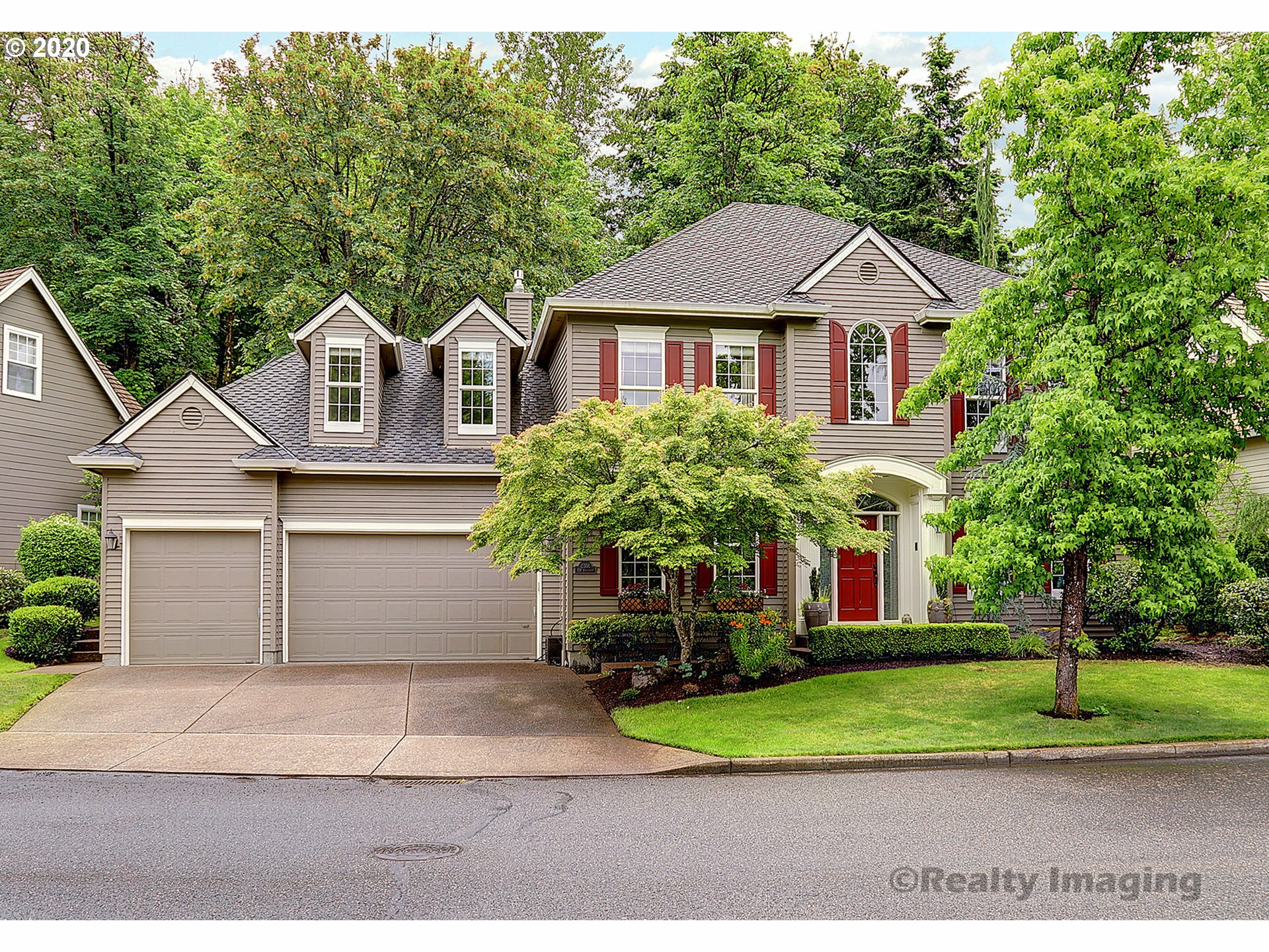 Property Photo: 2306 NW Birkendene St OR 97229