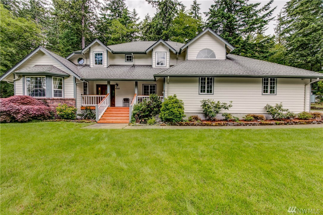 Property Photo:  6818 Arlington Place SE  WA 98367 