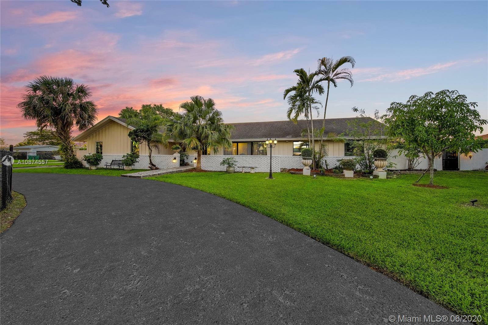 Property Photo:  27550 SW 168th Ave  FL 33031 