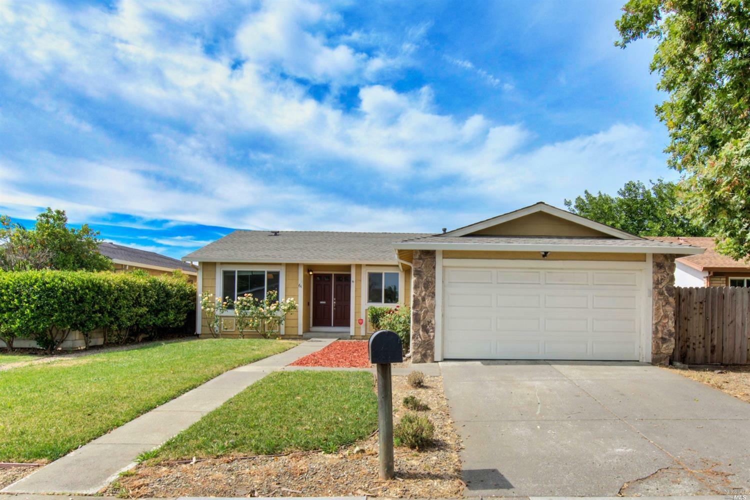 Property Photo:  61 Chipman Lane  CA 94585 