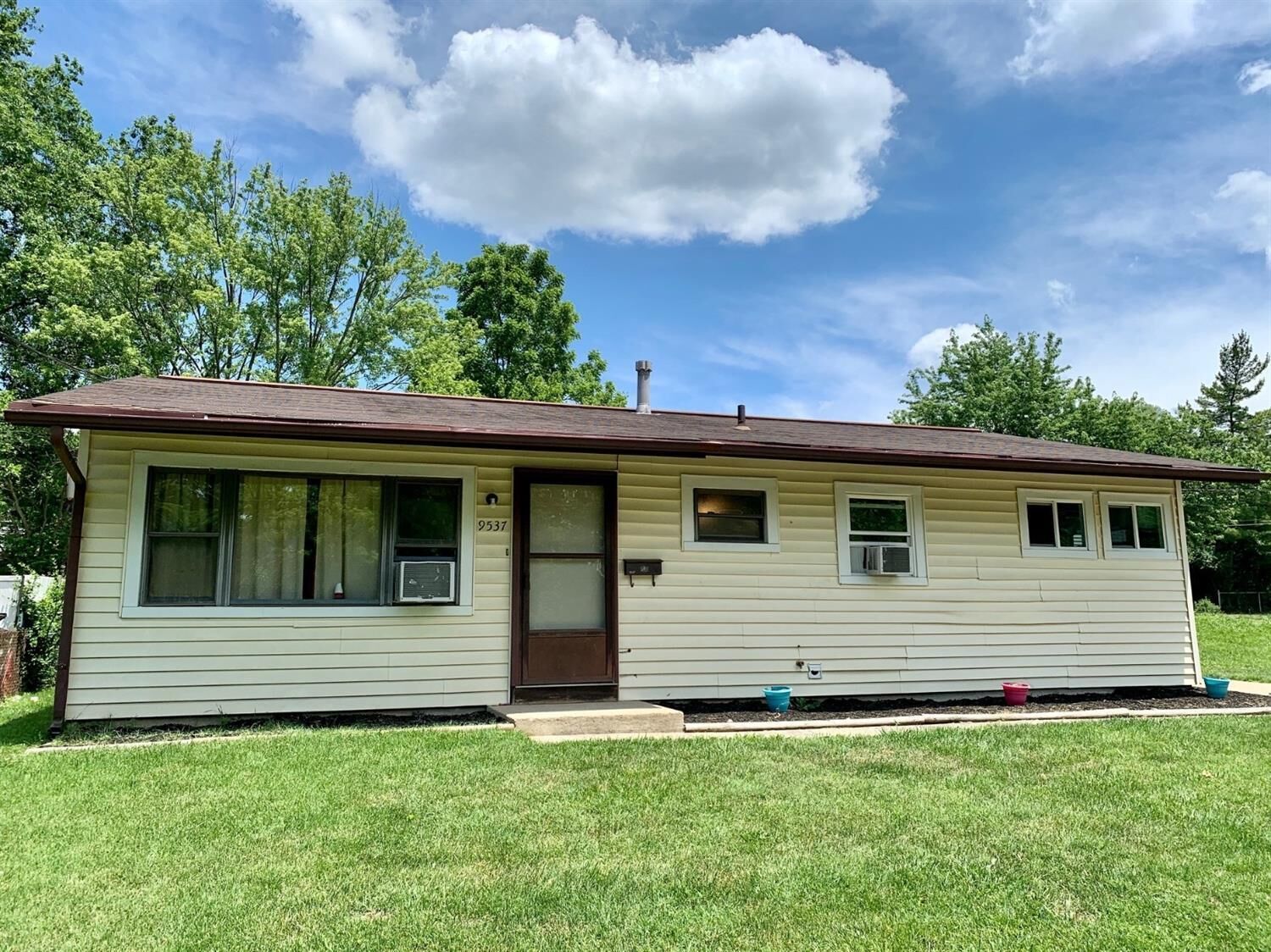 Property Photo:  9537 Amarillo Ct  OH 45231