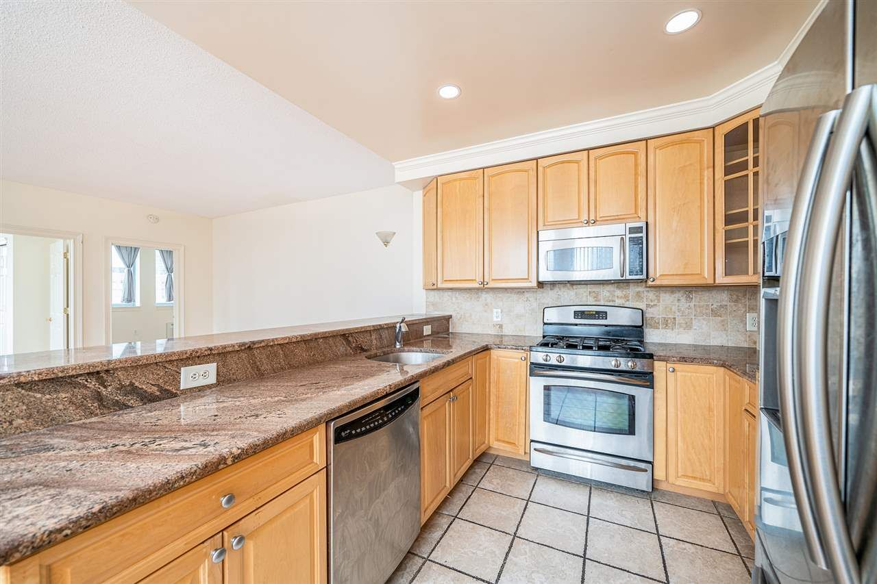 Property Photo: 311 Washington St 6A NJ 07302