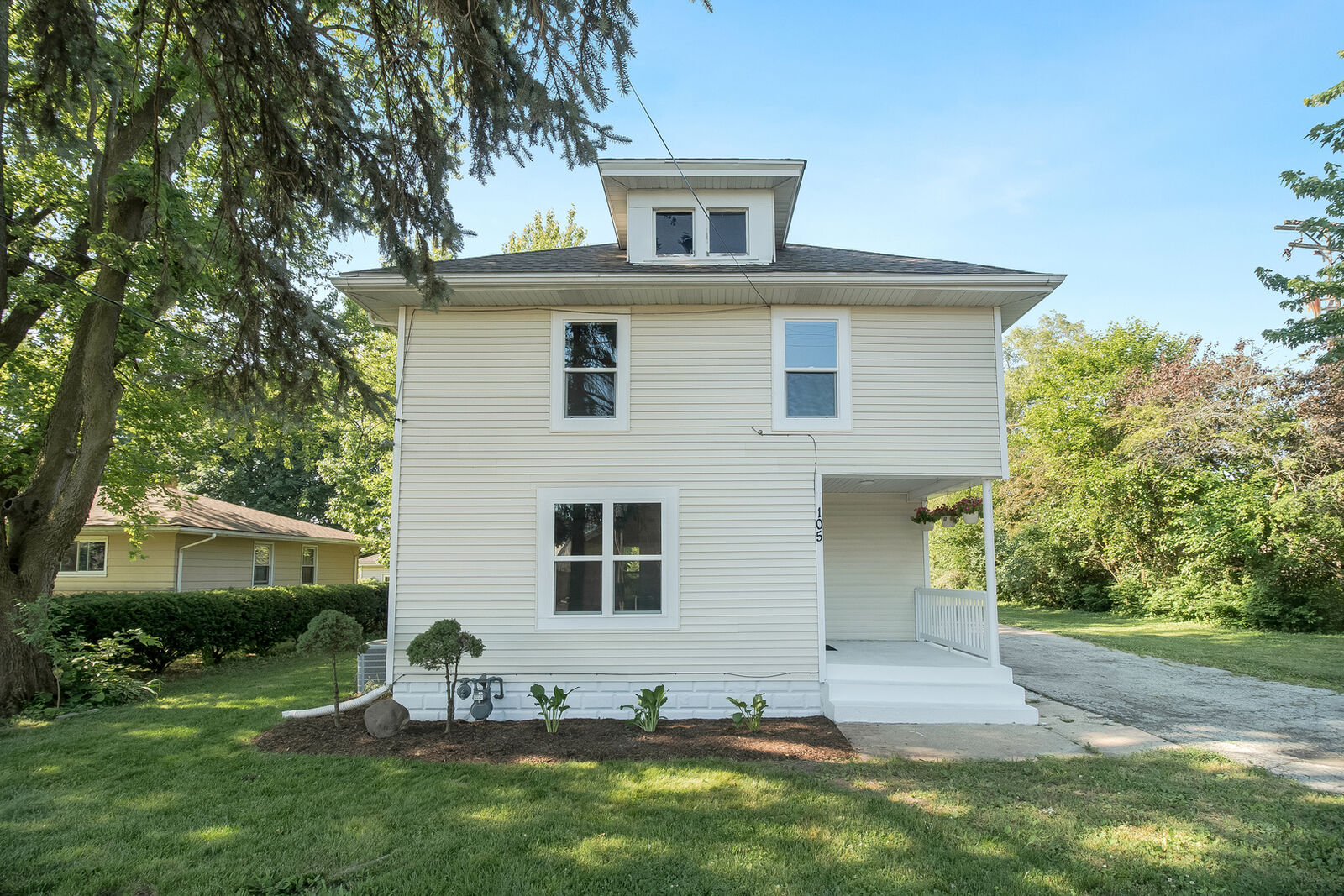 Property Photo:  105 Sherman Avenue  IL 60538 