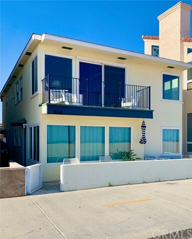 Property Photo: 1808 W Oceanfront CA 92663