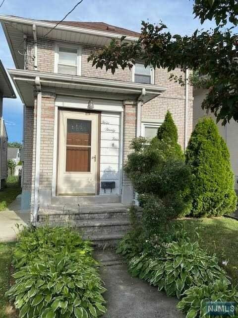 Property Photo:  324 Stephens Street  NJ 07109 