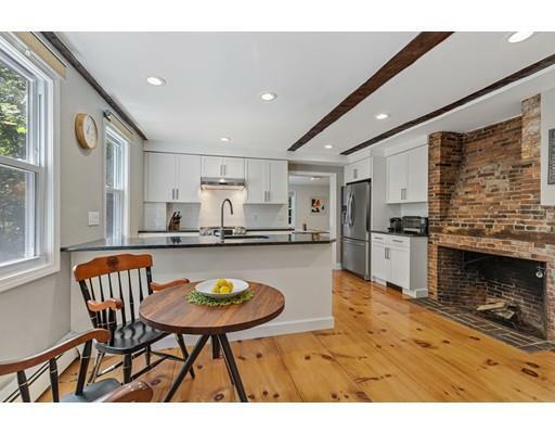 Property Photo: 6 Ellis Street 8 MA 02464