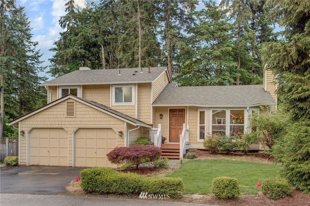 Property Photo:  12433 NE 136th Place  WA 98034 