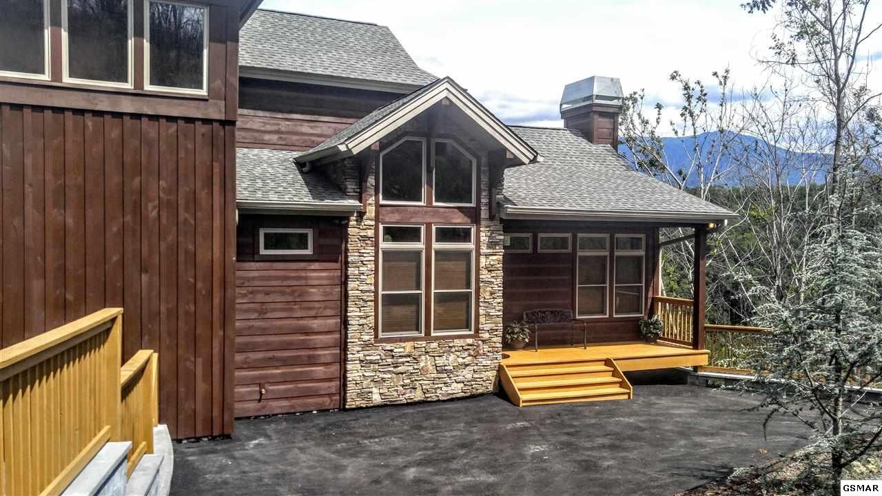Property Photo: 811 Sourwood Drive TN 37738
