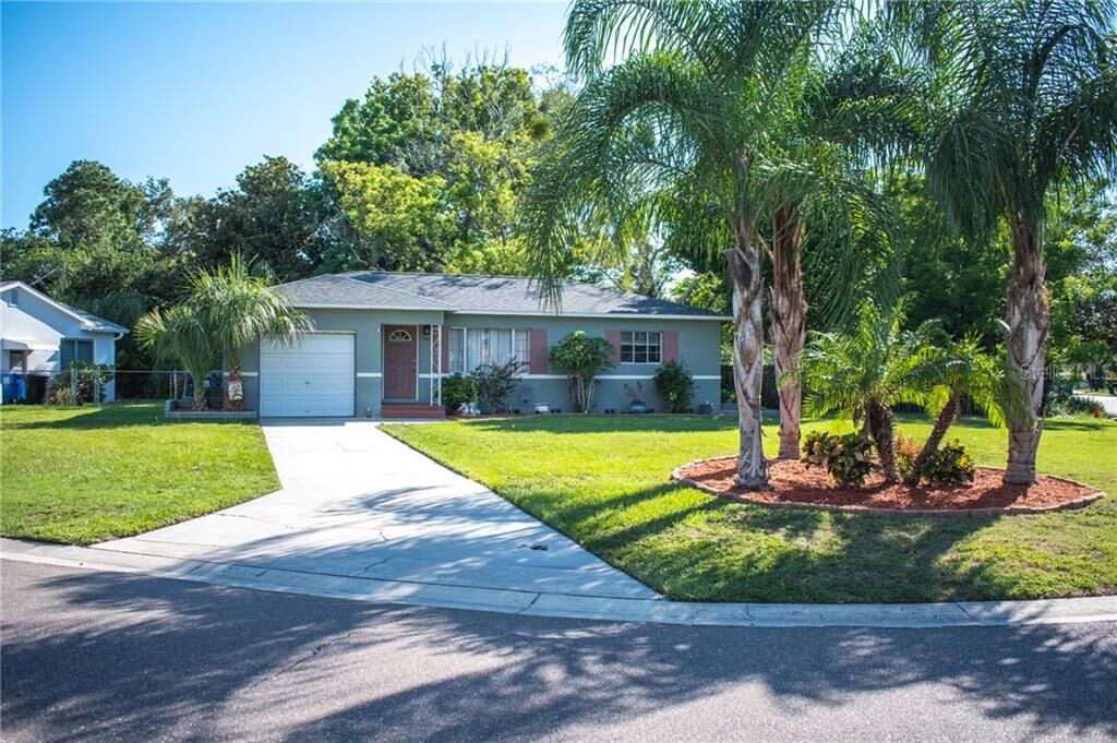 Property Photo:  1716 Oxford Street N  FL 33710 