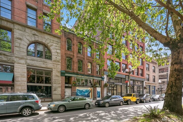 Property Photo:  312  1st Avenue S 1  WA 98104 