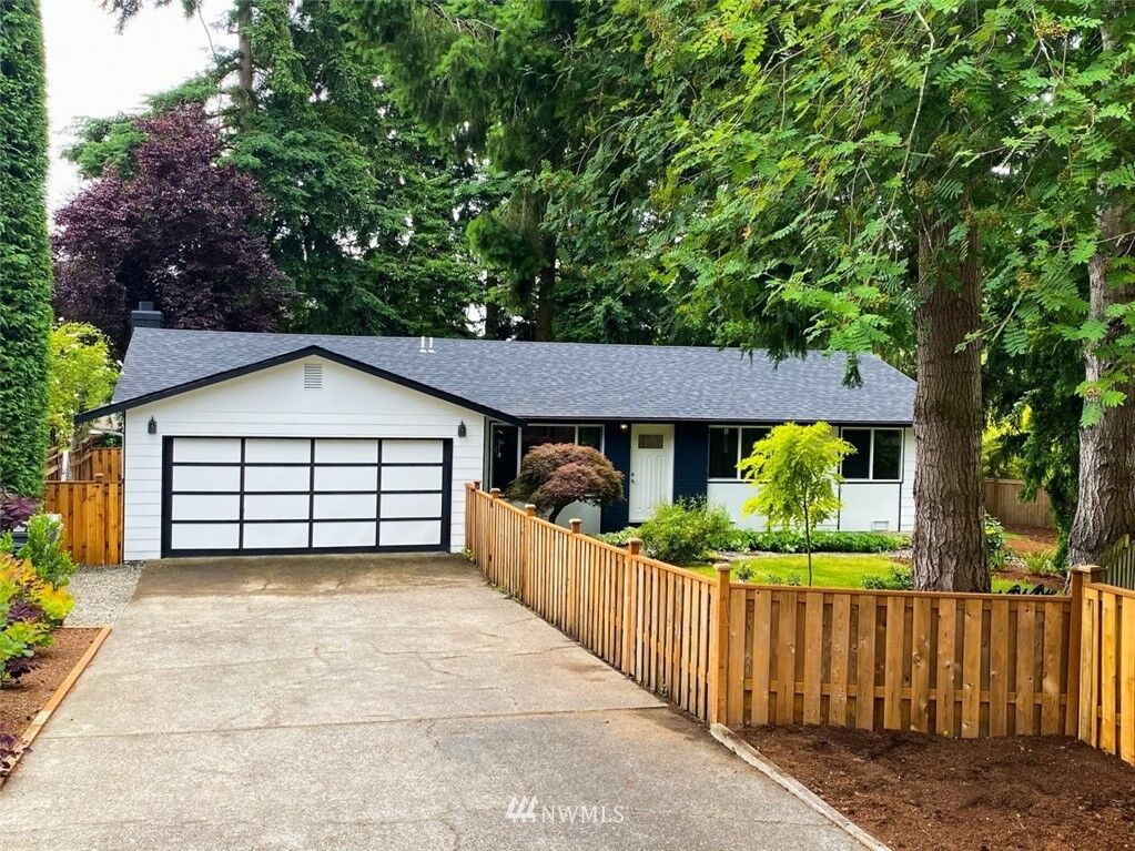 Property Photo: 15709 NE 110th Street WA 98052