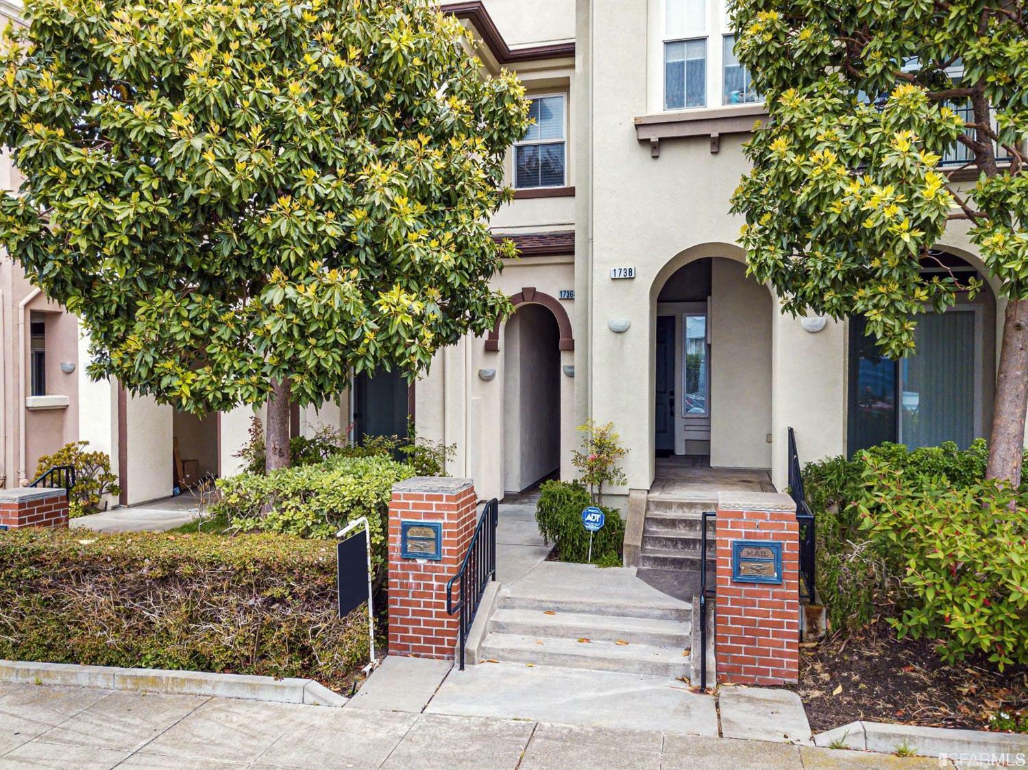 Property Photo:  1736 A 20th Avenue  CA 94122 