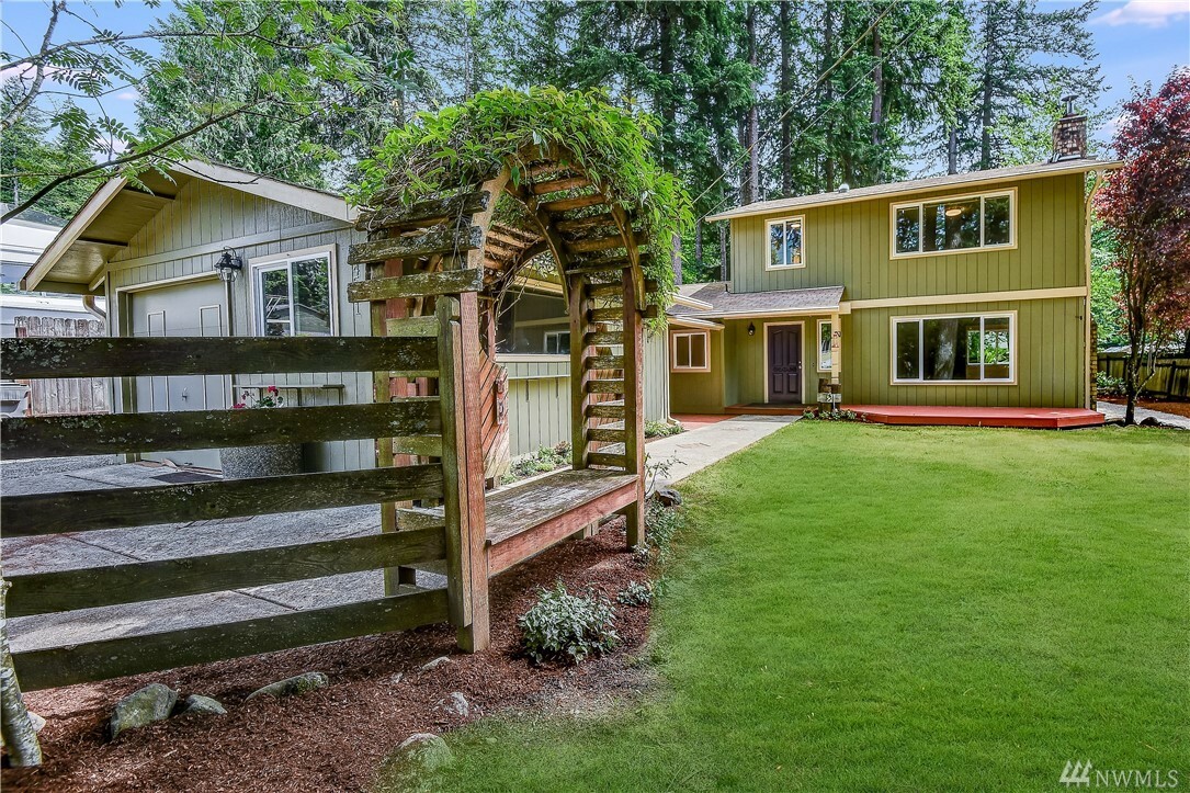 Property Photo:  44501 SE 150th St  WA 98045 