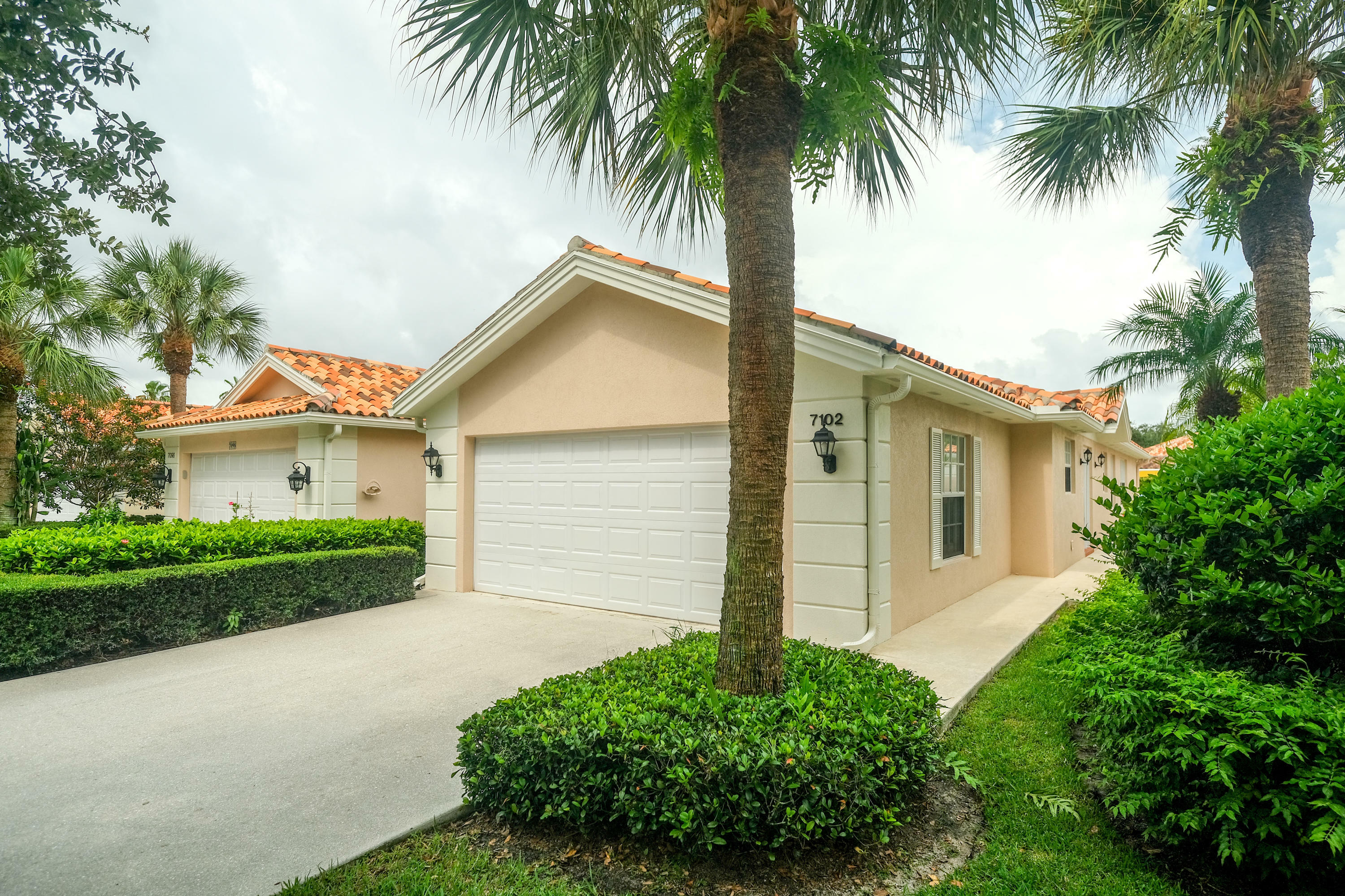 Property Photo:  7102 Gila Lane  FL 33411 