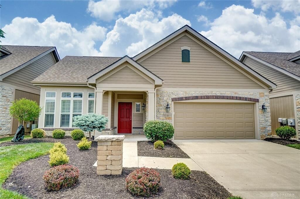 Property Photo: 2759 Silver Maple Lane OH 45431