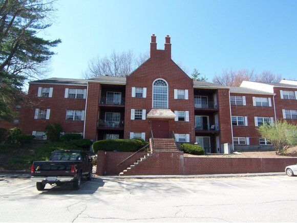 Property Photo: 4 Louisburg Sq.u10 NH 03060