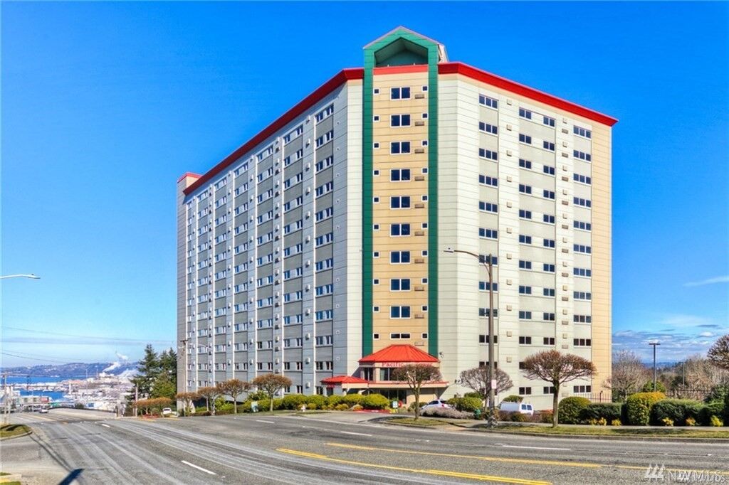 Property Photo: 3201 Pacific Ave 407 WA 98418
