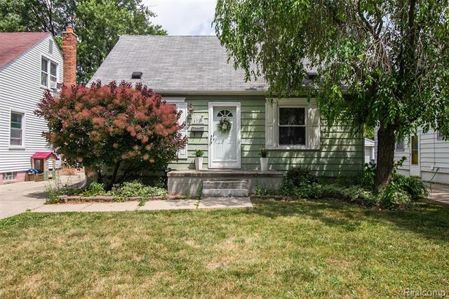 Property Photo:  4228 Gardner Avenue  MI 48072 