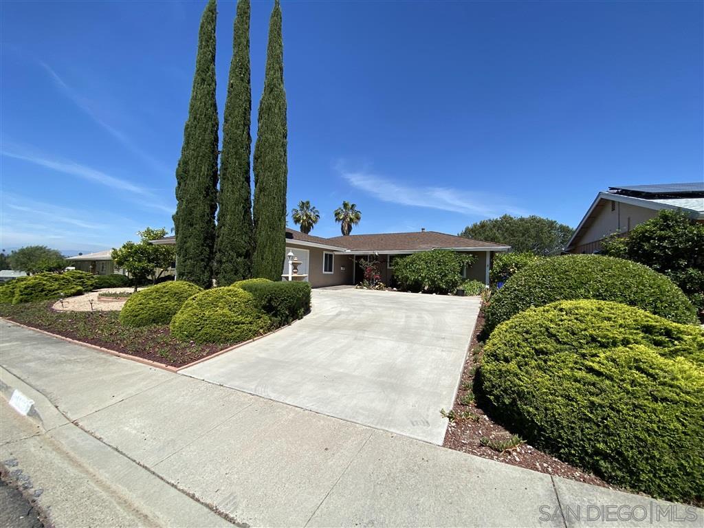 Property Photo: 16833 Pinata Dr CA 92128