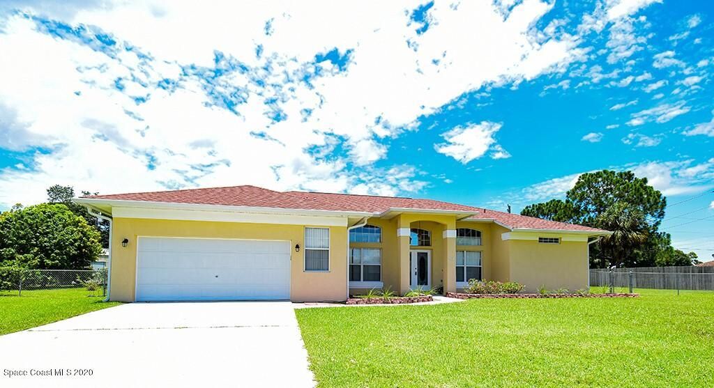 Property Photo: 681 Evergreen Street NE FL 32907