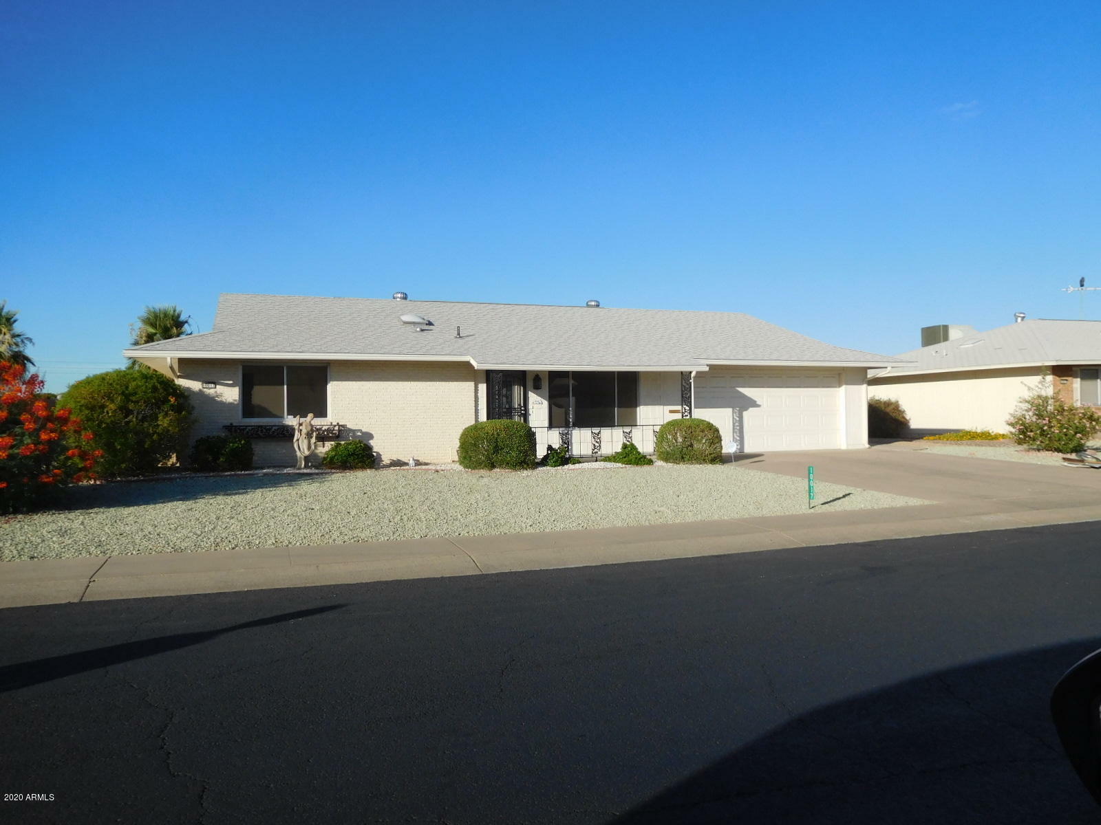 Property Photo: 10017 W Coggins Drive AZ 85351