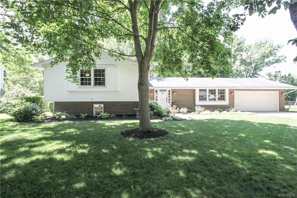 Property Photo:  540 Greenfield Road  NY 14092 