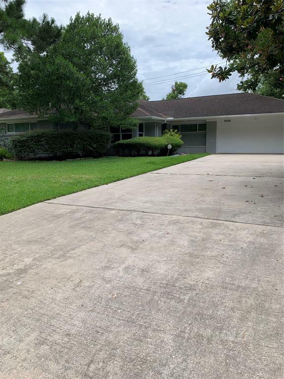 Property Photo:  10606 Willowisp Drive  TX 77035 