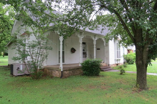 Property Photo:  538 E Madison St  TN 38478 