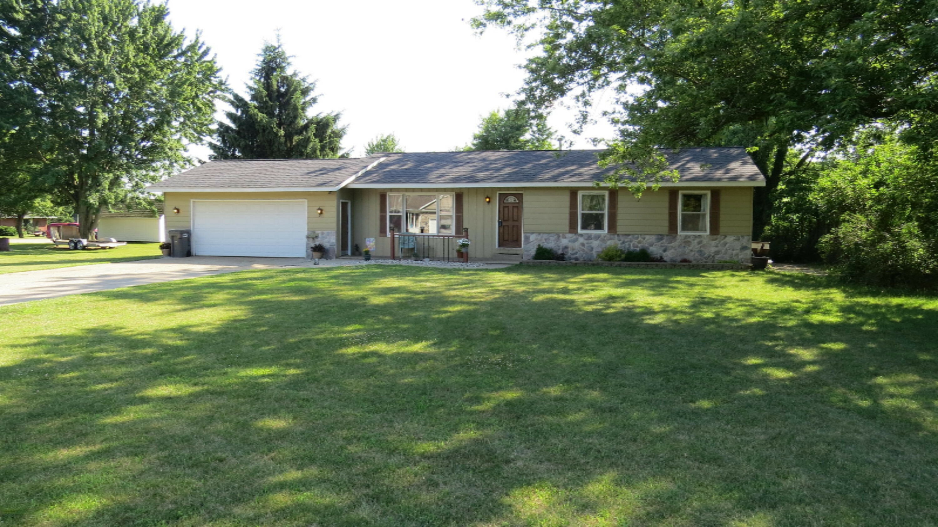 Property Photo:  3662 Holiday Drive  MI 49419 