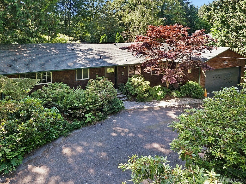 Property Photo: 13919 196th Ave SE WA 98059