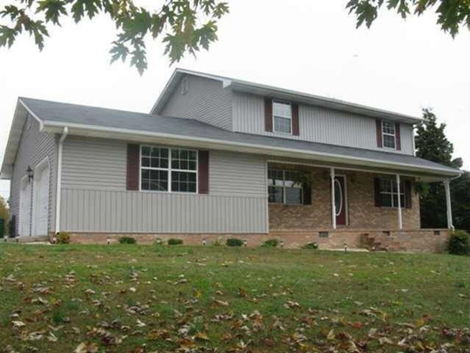 Property Photo:  148 County Road 142  TN 37370 