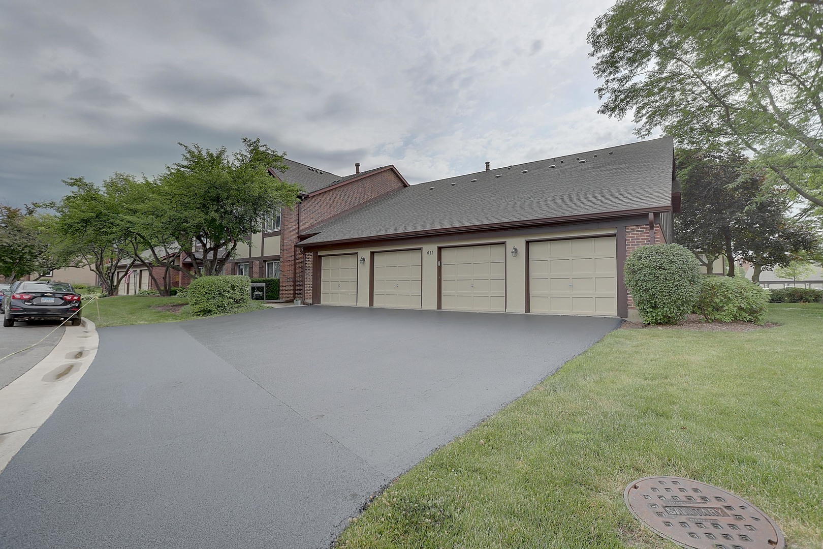 Property Photo:  411 Ramblewood Drive D  IL 60137 