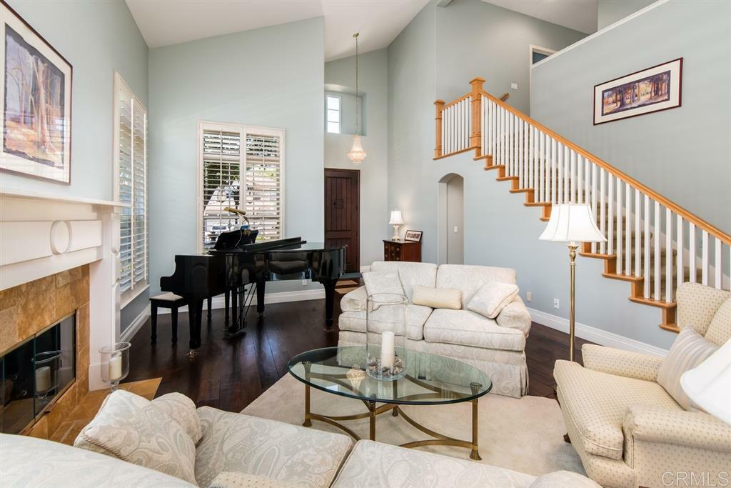 Property Photo: 1417 Cressa CA 92011