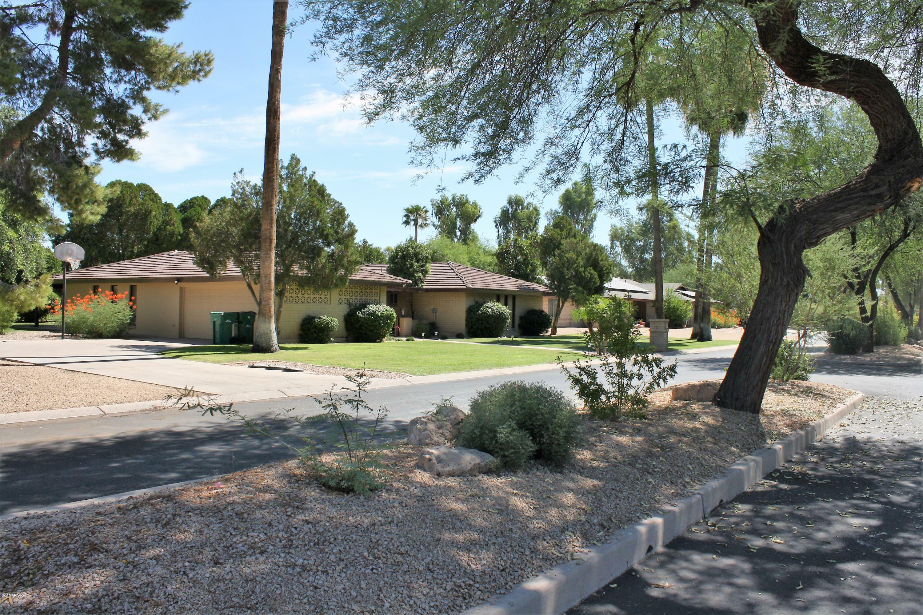 Property Photo: 202 W Alegre Drive AZ 85340