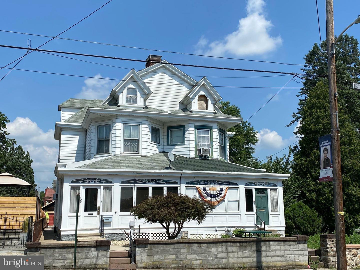 Property Photo:  127 N 4th Street  PA 19526 