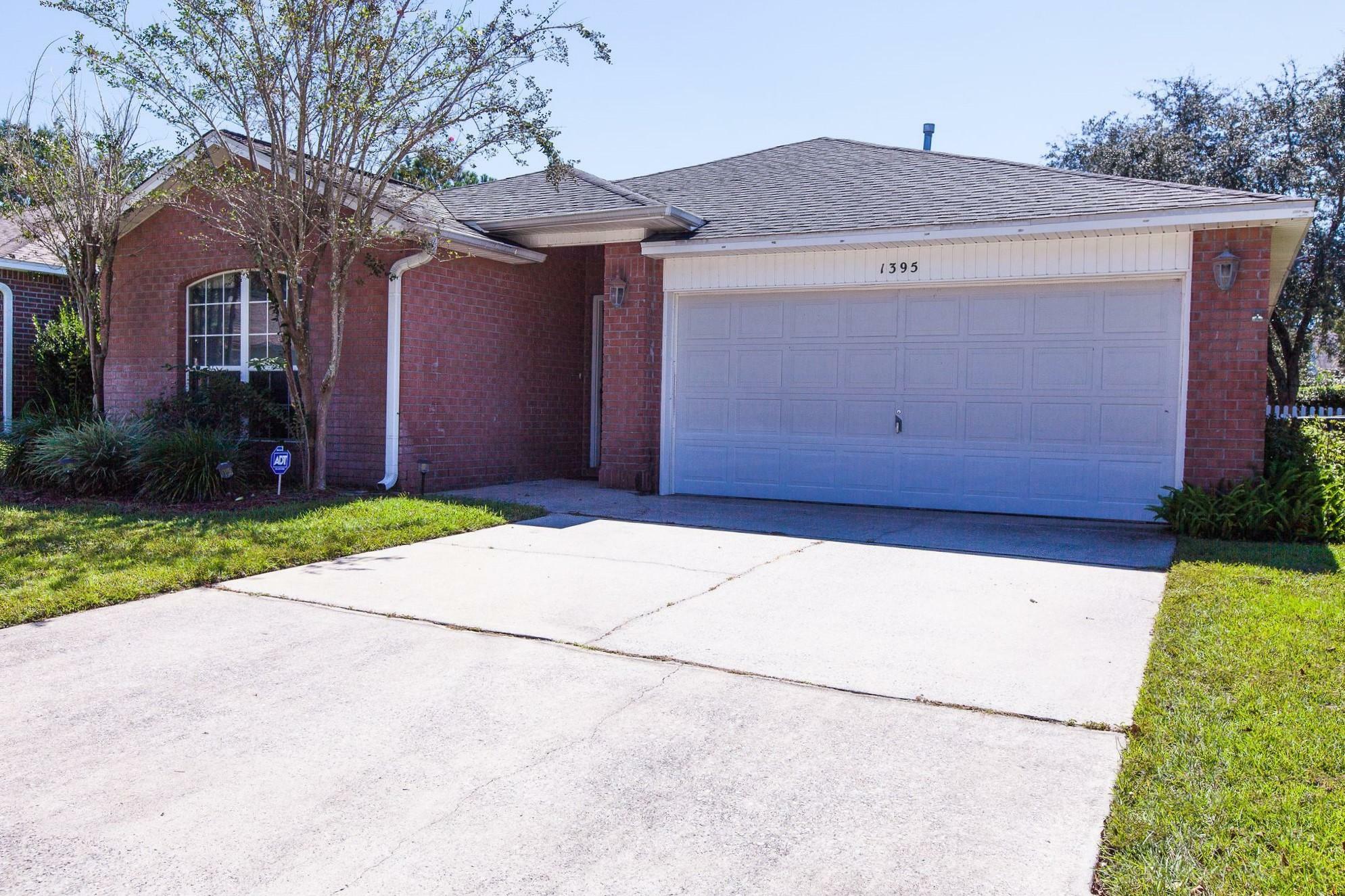 Property Photo: 1395 Pearl S Buck Court FL 32578