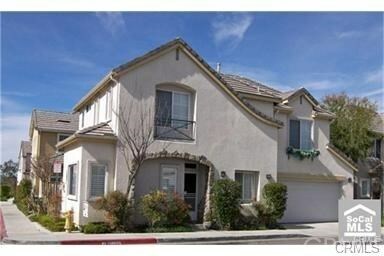 Property Photo:  27 Bloomfield Lane  CA 92688 