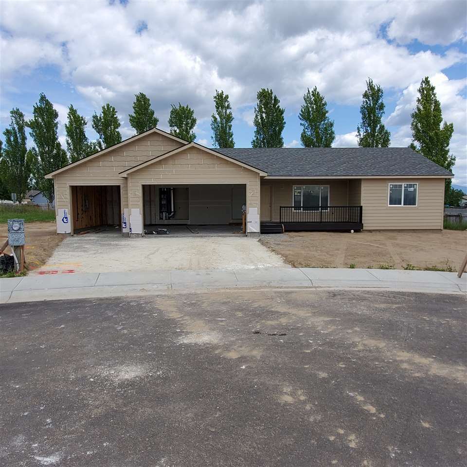 Property Photo: 1617 E Marilyn Cir WA 99006
