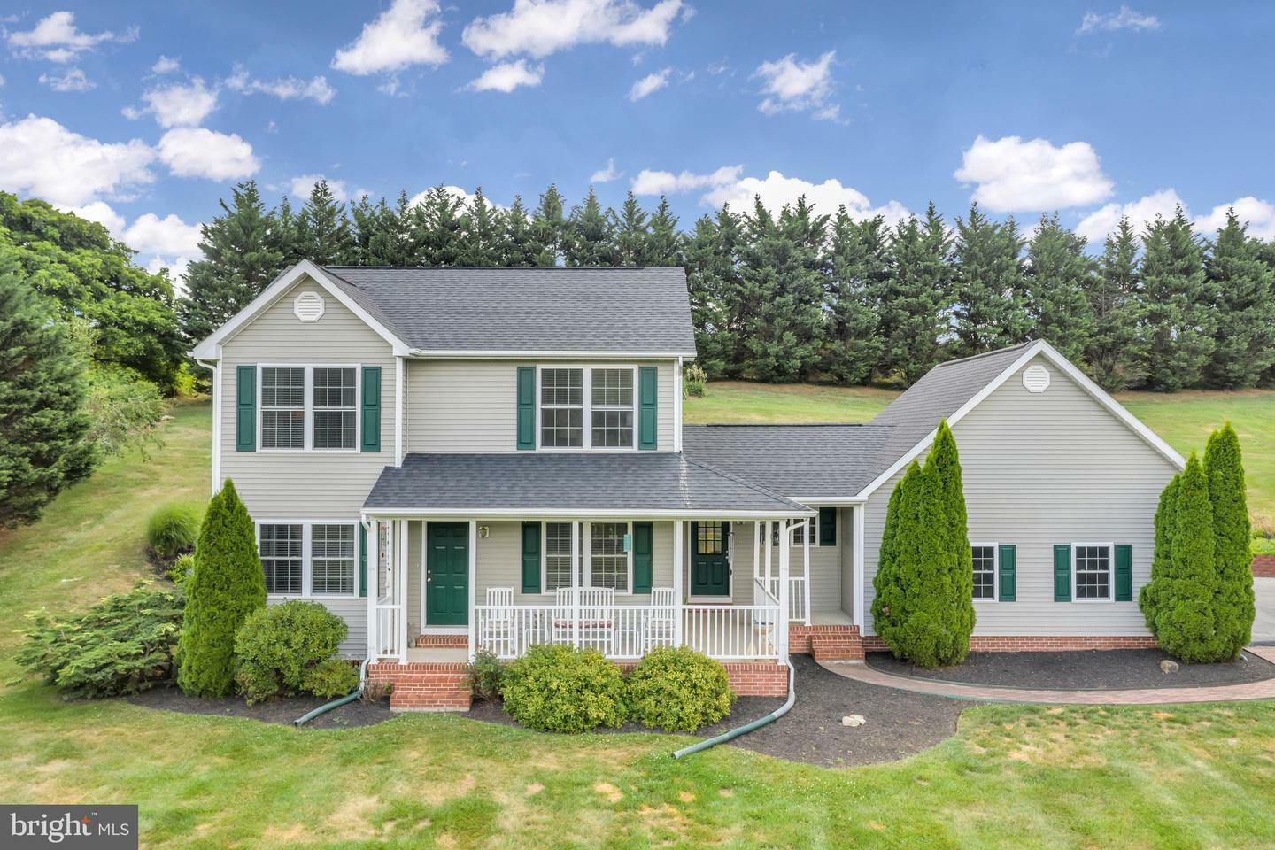 Property Photo:  568 Duchess Way  WV 25403 